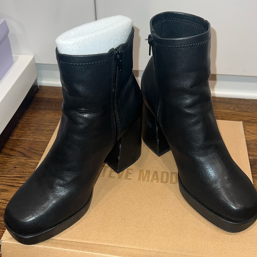 Steve Madden Platform Bootie